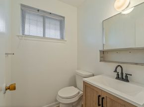 11050 Vailview Drive, Houston TX 77016