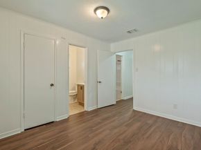 11050 Vailview Drive, Houston TX 77016