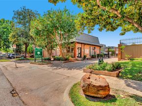2400 N Braeswood Boulevard 114, Houston TX 77030