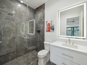 2309 Driscoll A, Houston TX 77019