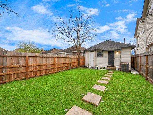 4415 Hershe Street, Houston TX 77020