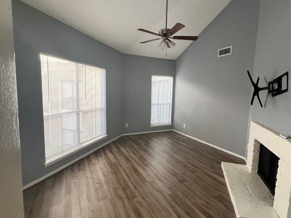 3724 Woodchase Drive 3724, Houston TX 77042