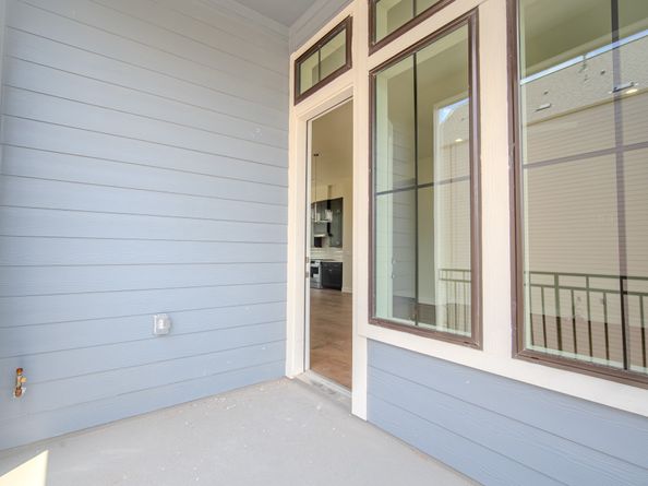 1704 Sedola Lane, Houston TX 77055