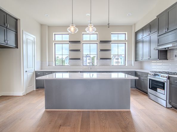 1704 Sedola Lane, Houston TX 77055