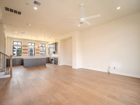 1704 Sedola Lane, Houston TX 77055