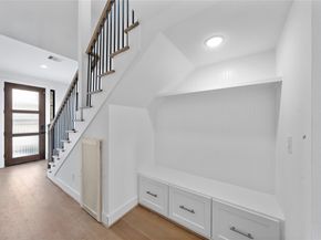 1704 Sedola Lane, Houston TX 77055