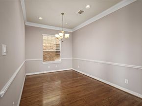 3210 W Park At Beverly Hills, Houston TX 77057