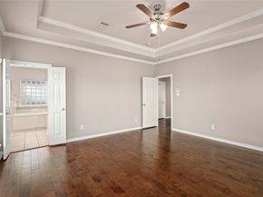 3210 W Park At Beverly Hills, Houston TX 77057