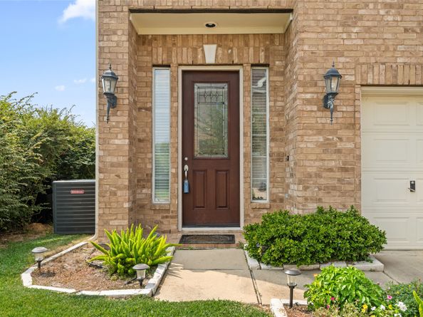 3210 W Park At Beverly Hills, Houston TX 77057