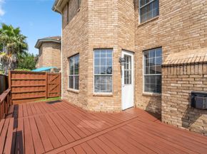 3210 W Park At Beverly Hills, Houston TX 77057