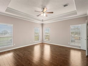 3210 W Park At Beverly Hills, Houston TX 77057