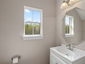 3210 W Park At Beverly Hills, Houston TX 77057