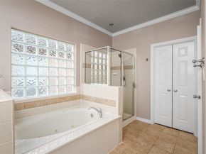 3210 W Park At Beverly Hills, Houston TX 77057