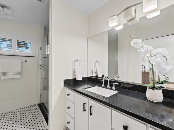 5830 Yarwell Drive, Houston TX 77096