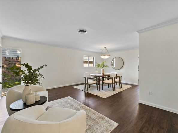 5830 Yarwell Drive, Houston TX 77096