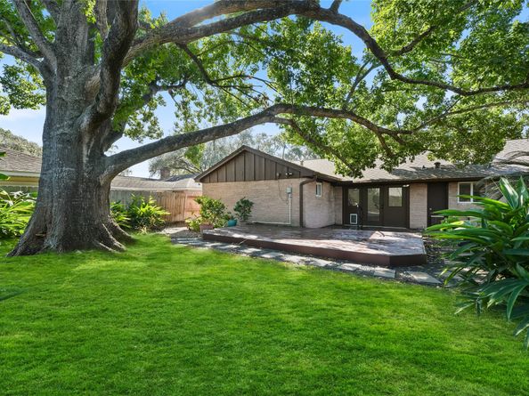 5830 Yarwell Drive, Houston TX 77096