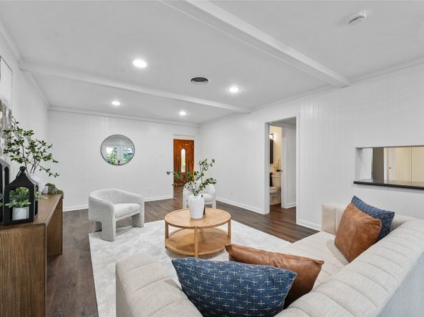5830 Yarwell Drive, Houston TX 77096