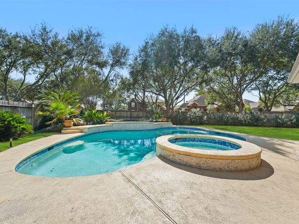 3139 Summer Bay Drive, Sugar Land TX 77478
