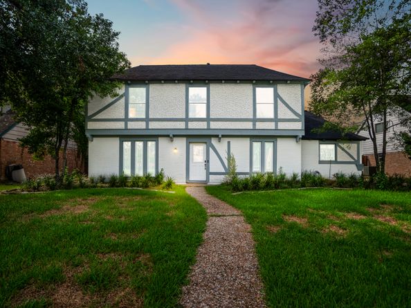 5122 Foresthaven Drive, Houston TX 77066