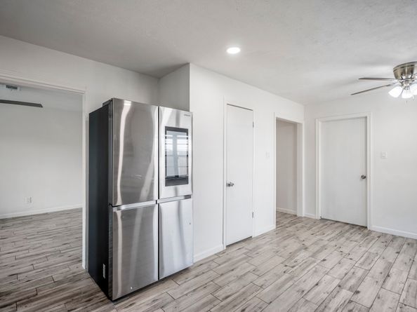 5122 Foresthaven Drive, Houston TX 77066