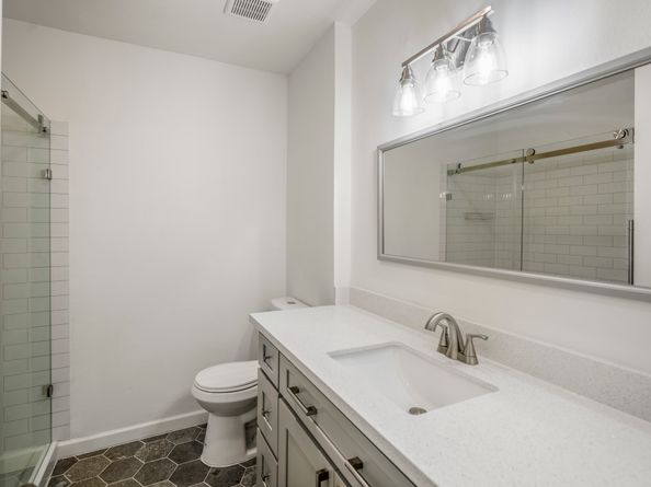 5122 Foresthaven Drive, Houston TX 77066