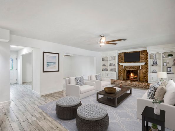 5122 Foresthaven Drive, Houston TX 77066