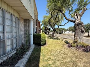 8140 Fondren Road 8140, Houston TX 77074