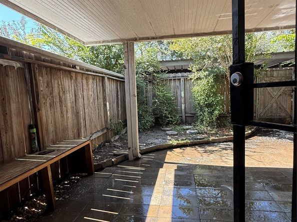 8140 Fondren Road 8140, Houston TX 77074