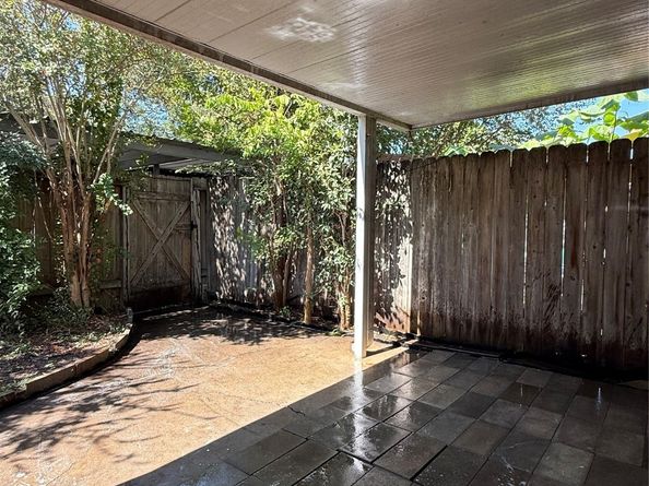 8140 Fondren Road 8140, Houston TX 77074