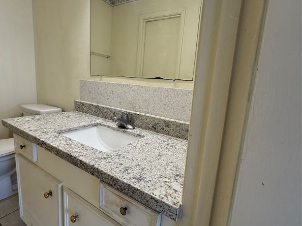 8140 Fondren Road 8140, Houston TX 77074