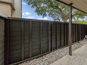 3085 Walnut Bend Lane 11, Houston TX 77042