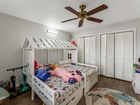 3085 Walnut Bend Lane 11, Houston TX 77042