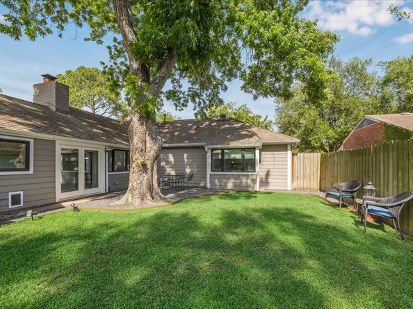 2514 Briarbrook Drive, Houston TX 77042