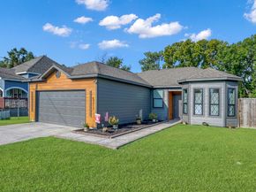 5317 Gold Street, Houston TX 77026