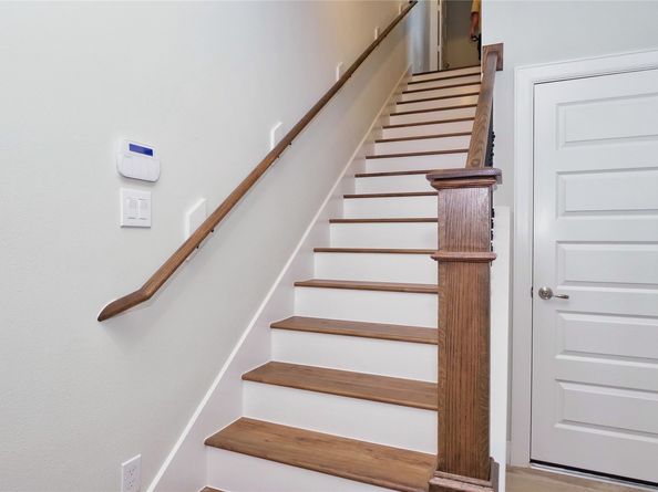 2720 Grand Fountains Drive H, Houston TX 77054