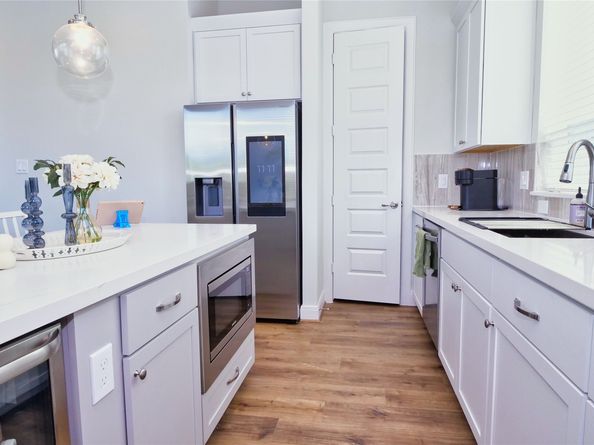 2720 Grand Fountains Drive H, Houston TX 77054