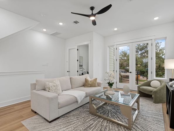 717 Janisch Road B, Houston TX 77018