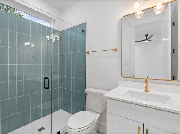 717 Janisch Road B, Houston TX 77018