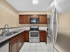 6855 Greenway Chase Street 6855, Houston TX 77072