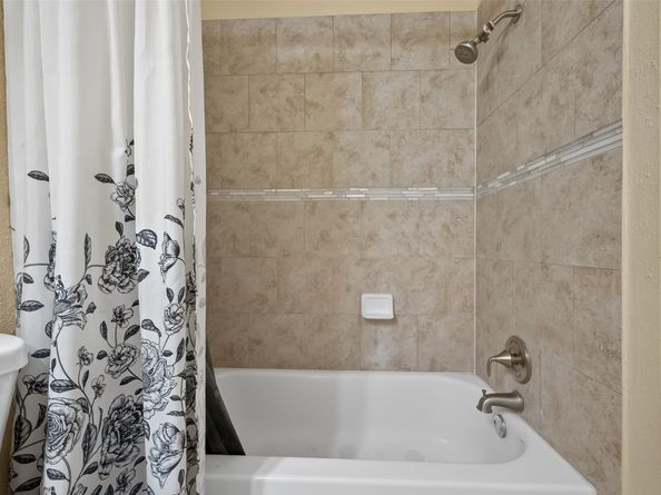 6855 Greenway Chase Street 6855, Houston TX 77072