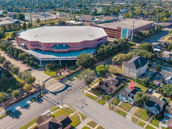 2914 Wheeler Street, Houston TX 77004