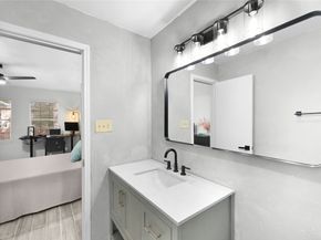 6425 Burgoyne Road 13, Houston TX 77057