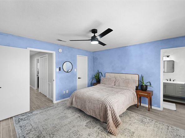 6425 Burgoyne Road 13, Houston TX 77057
