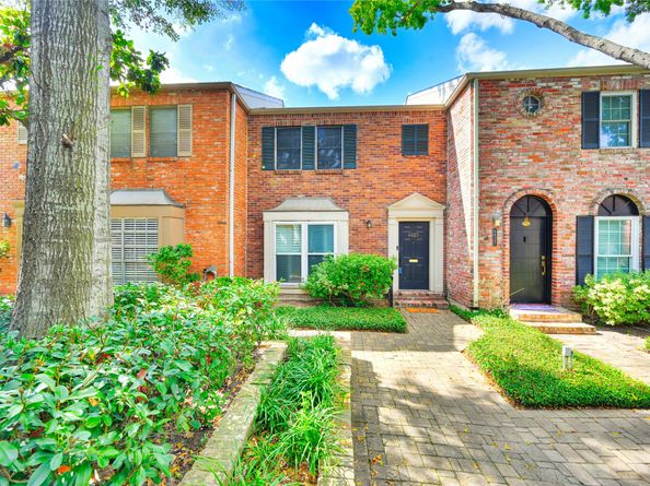 6425 Burgoyne Road 13, Houston TX 77057