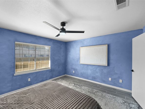 6425 Burgoyne Road 13, Houston TX 77057