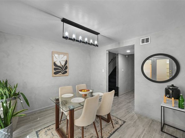 6425 Burgoyne Road 13, Houston TX 77057