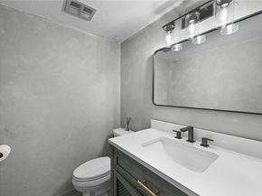 6425 Burgoyne Road 13, Houston TX 77057