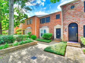 6425 Burgoyne Road 13, Houston TX 77057