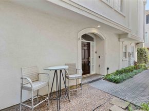 1908 Greenwich Place Drive, Houston TX 77019