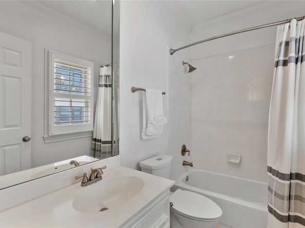 1908 Greenwich Place Drive, Houston TX 77019